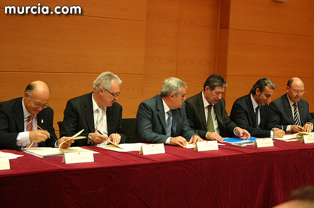 La Comunidad firma 58 convenios con los ayuntamientos de la Regin para atencin social - 4