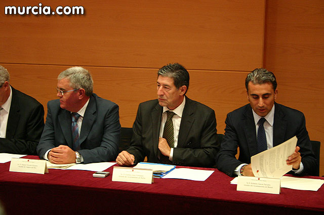 La Comunidad firma 58 convenios con los ayuntamientos de la Regin para atencin social - 9