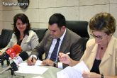 La Asociaci�n de Artesanos de Totana percibe 6.000 euros para incentivar la promoci�n y el desarrollo del sector