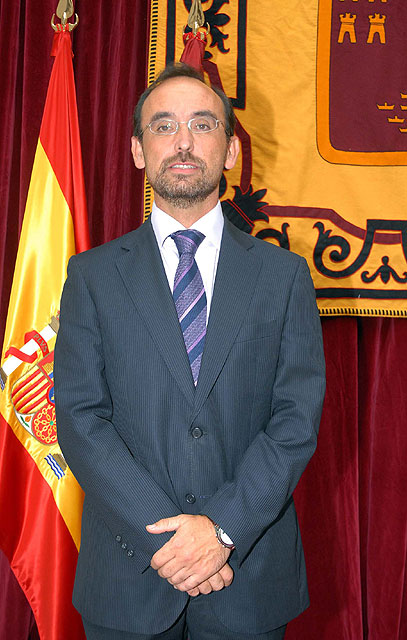 El PP asegura que “Valcárcel reacciona ante la crisis frente a un Zapatero noqueado” - 3, Foto 3