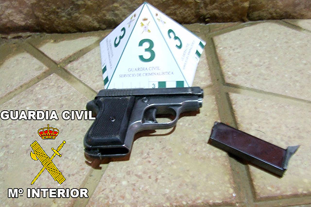 Operación “CULOTE”: La Guardia Civil desmantela una red organizada dedicada al tráfico ilícito de armas - 3, Foto 3