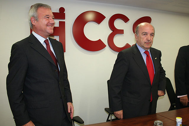 Joaquín Almunia aboga por flexibilizar el mercado laboral europeo pero con seguridad para los ciudadanos - 1, Foto 1