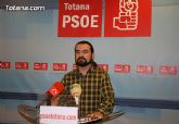 Segn el PSOE de Totana, la nefasta gestin econmica y el despilfarro del gobierno del PP estn dejando al Ayuntamiento de Totana en una situacin desastrosa