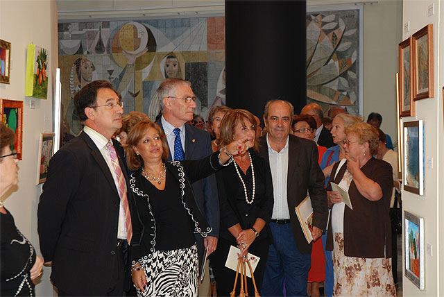 La I Muestra de Pintura de ‘Nuestros Mayores Solidarios’ está compuesta por 86 cuadros - 1, Foto 1