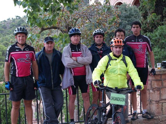 La “XII Carrera Subida a La Santa” cont con la participacin de un total de 300 atletas - 6