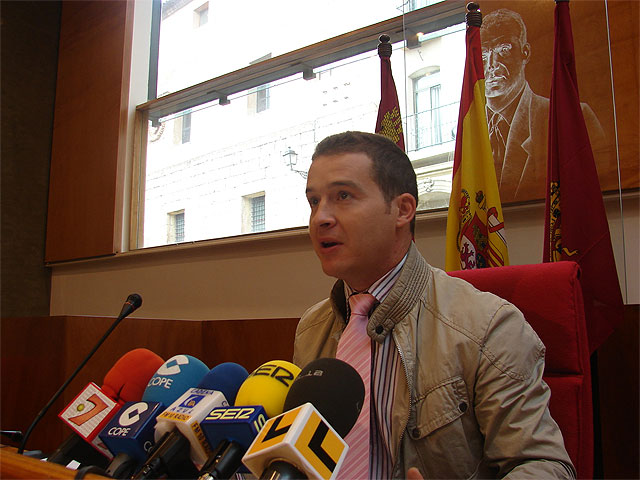 El Ayuntamiento reclama al Estado que destine más dinero a Lorca en 2009 para hacer frente a la crisis económica, en contra del recorte anunciado por Solbes - 1, Foto 1