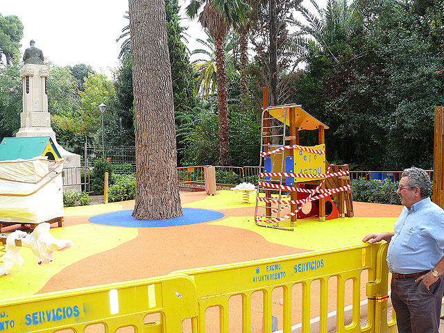 El ayuntamiento renueva el parque infantil del Jardín del Rey Don Pedro - 1, Foto 1