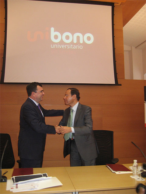 Comunidad y Ayuntamiento de Murcia crean un marco de cooperación institucional permanente en materia de transporte público - 3, Foto 3