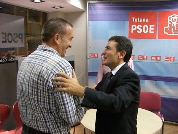 Pedro Saura anuncia que el PSOE regional presentará una batería de medidas en la Asamblea para erradicar la corrupción en Totana, Foto 1