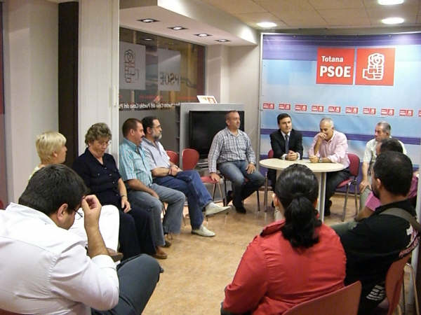 Pedro Saura anuncia que el PSOE regional presentará una batería de medidas en la Asamblea para erradicar la corrupción en Totana, Foto 3
