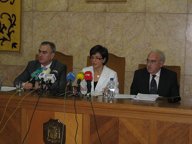 El gobierno central destina 5,4 millones de euros a la educación en 2008 en la Región - 1, Foto 1