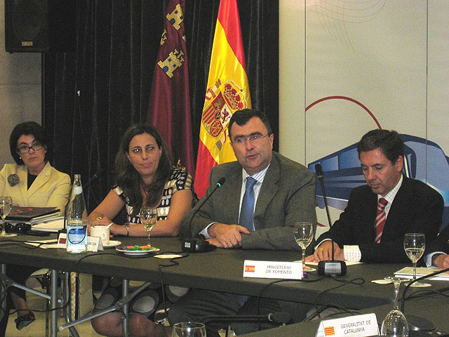El consejero de Obras Públicas clausura la Comisión de Directores Generales de Transportes - 1, Foto 1
