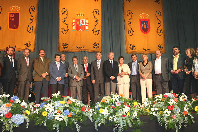 Valcárcel resalta la gran capacidad de “creación de empresas y empleo” del sector cooperativo de la Región - 3, Foto 3