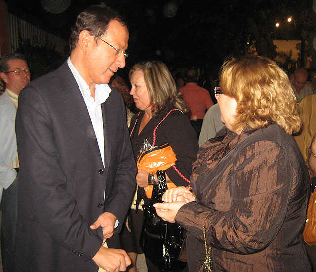 Cámara: “Ser elegido Vecino del Año es uno de los reconocimientos que más valoro y hace que mi compromiso con vosotros y con Murcia sea aún mayor” - 2, Foto 2