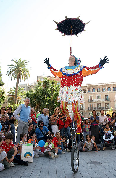 Un pasacalles clausura la XXIII edición de la Feria Regional del Libro, caracterizada por su vocación descentralizadora - 3, Foto 3