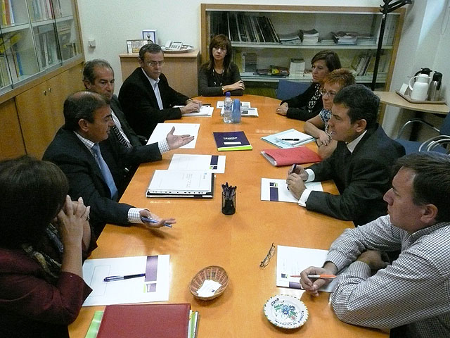 El PSOE reclama un cambio del Plan Estratégico ante la intensidad de la crisis económica en la Región - 1, Foto 1