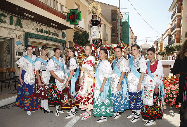 Ofrenda Floral, Misa Solemne y Procesión en Honor a Ntra. Sra. Virgen del Rosario - 1, Foto 1