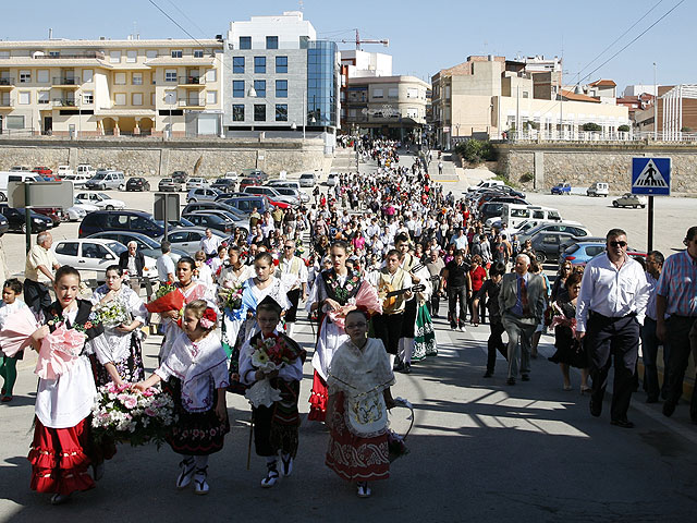 Ofrenda Floral, Misa Solemne y Procesión en Honor a Ntra. Sra. Virgen del Rosario - 4, Foto 4