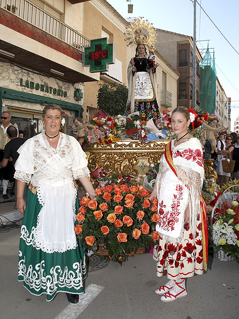 Ofrenda Floral, Misa Solemne y Procesión en Honor a Ntra. Sra. Virgen del Rosario - 5, Foto 5