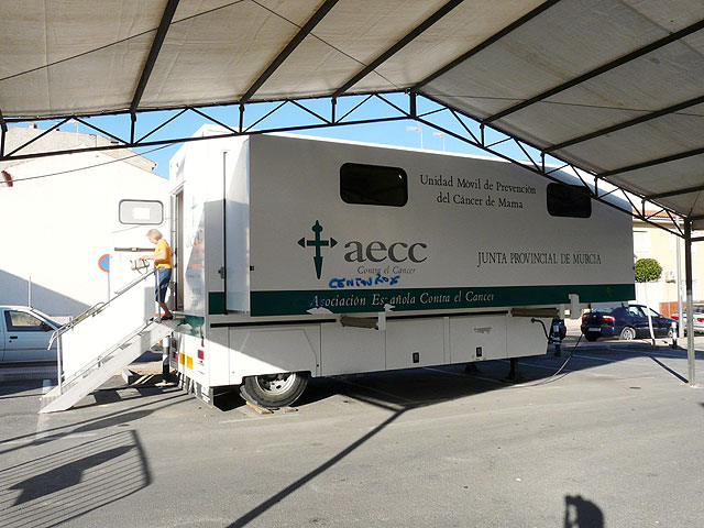 La Junta Local de la Asociación Española Contra el Cáncer de Molina de Segura continúa con la campaña de prevención del cáncer de mama - 1, Foto 1