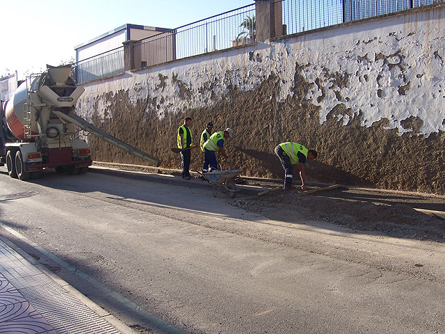 Los puestos de alimentación del mercadillo semanal dispondrán de más de diez puntos eléctricos, Foto 1