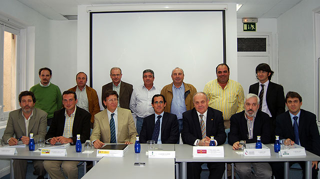 Agricultura propicia la firma de un convenio marco para la mejora del sector frutícola regional - 1, Foto 1