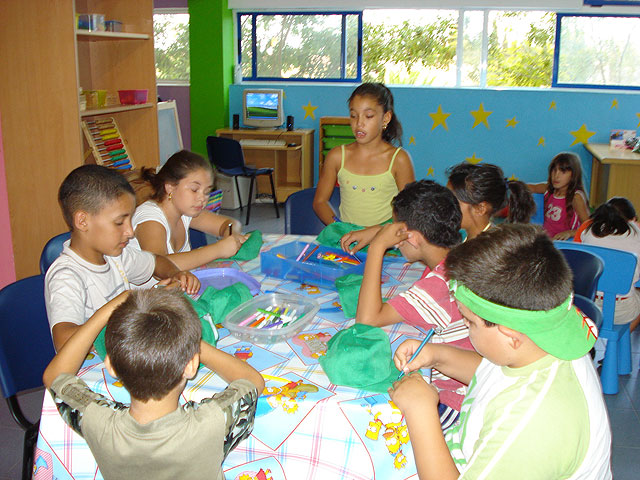 Más de un centenar de niños, niñas y jóvenes participan en las edutecas del proyecto de “Dinamización social de barrios”, Foto 2