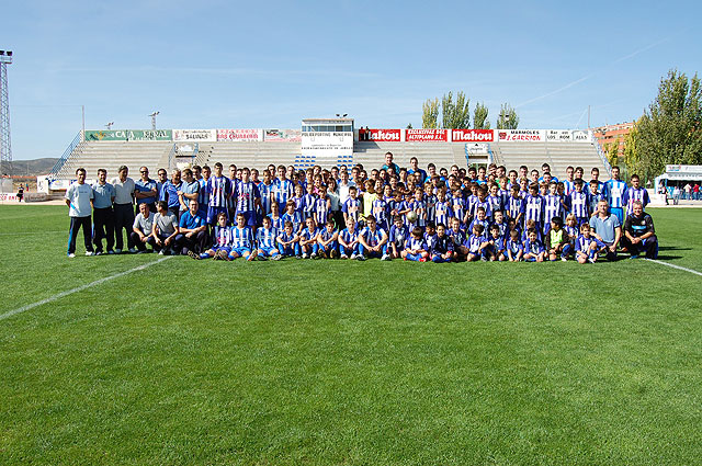 Presentados los siete equipos de la Escuela Municipal de Fútbol de Jumilla - 1, Foto 1