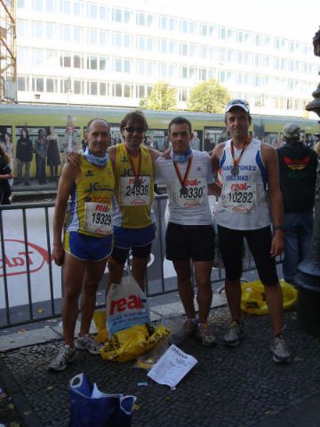 Atletas del Club Atletismo Totana participaron en la 35 edicin de la maratn de Berln - 8
