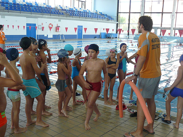 Han comenzado las actividades acuáticas del primer trimestre de la temporada 2008/09 en la piscina cubierta municipal, Foto 2