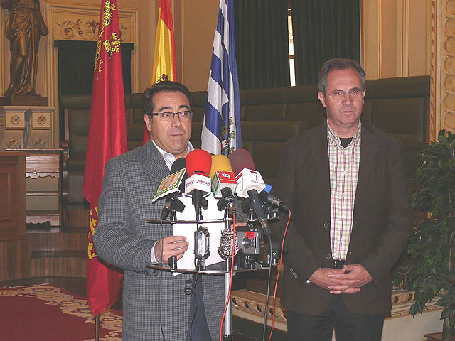 El alcalde propone al Gobierno regional que aumente los fondos públicos para la firma de convenios con los ayuntamientos para ocupar a los desempleados - 1, Foto 1