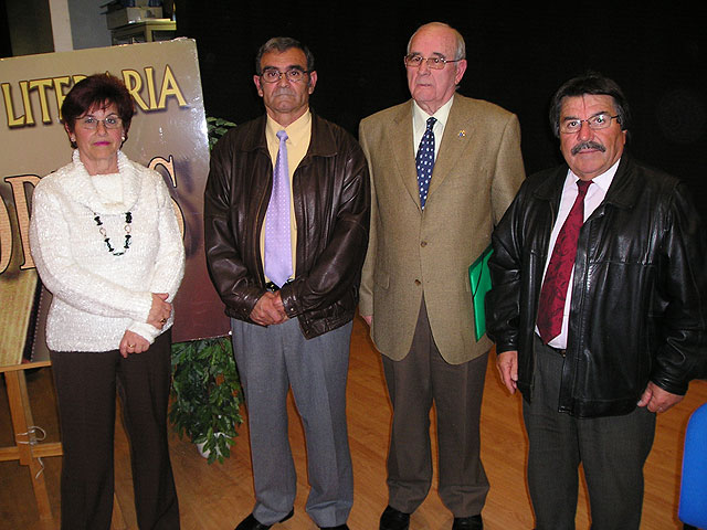 Un Mundo Pajaril” en Las Torres de Cotillas - 1, Foto 1