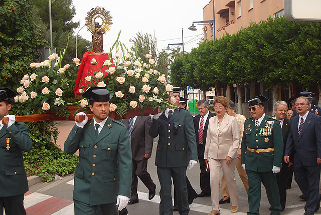 La Alcaldesa y el resto de la Corporación municipal festejan con la Guardia Civil del municipio la festividad de su Patrona - 1, Foto 1
