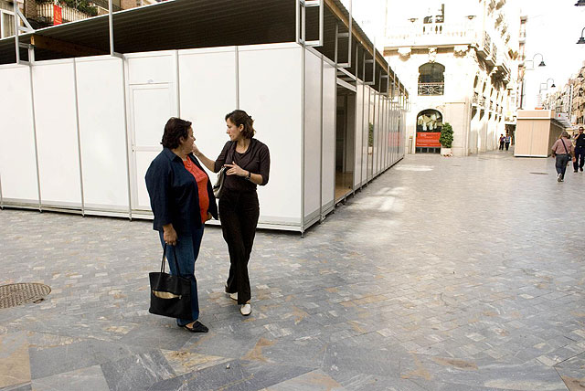 Las casetas de la Feria del Libro toman la calle del Carmen - 2, Foto 2