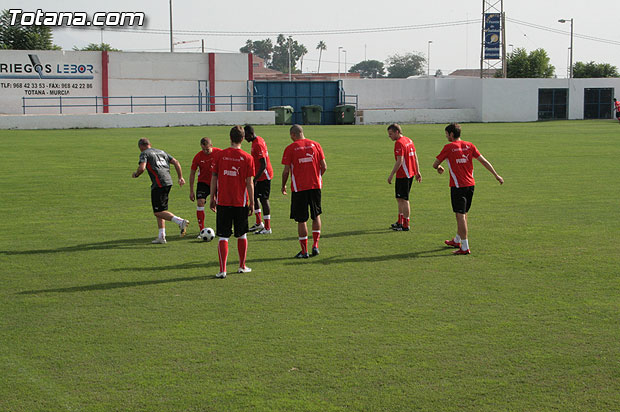 El concejal de deportes asiste al entrenamiento en el “Juan Cayuela” de los jugadores de la seleccin suiza sub-21 - 3