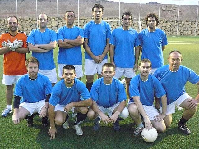 La Peña Madridista “La Décima” se proclama nuevo líder de la liga de fútbol aficionado Juega Limpio, Foto 3