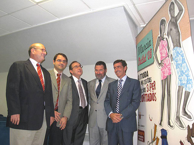 Un total de 72 comercios murcianos participan en el Outlet’08 - 1, Foto 1