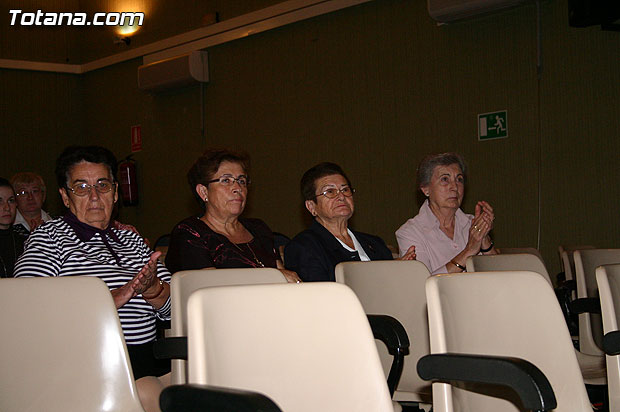 Un total de 35 personas comienzan hoy el curso “Cuidados paliativos al final de la vida en domicilio” - 12