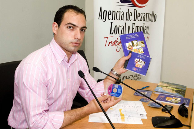 La ADLE edita un manual para facilitar la búsqueda de empleo - 1, Foto 1