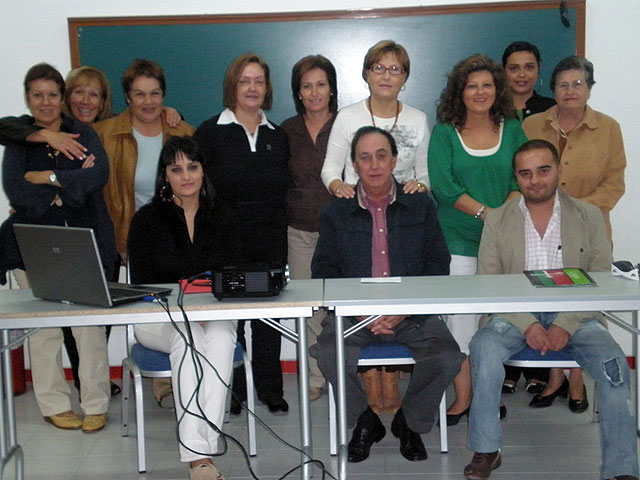 Numerosas charlas ponen fin al Día Contra el Cáncer de Mama y la Menopausia - 1, Foto 1