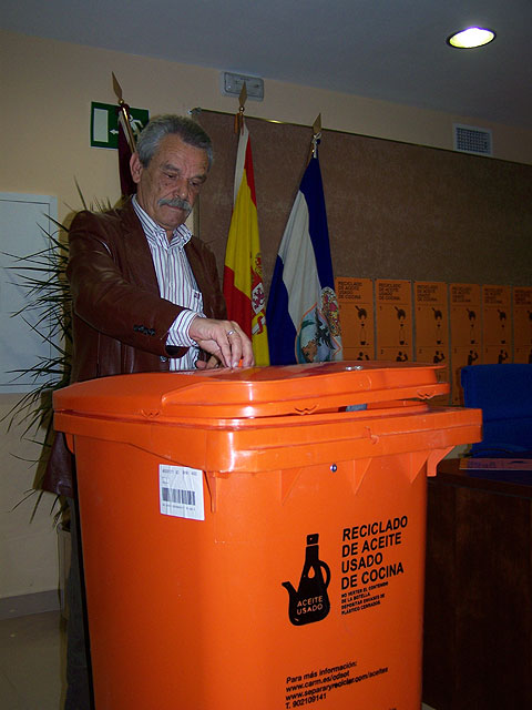 Más de 1.000 litros de aceite usado se han recogido durante los tres últimos meses - 1, Foto 1