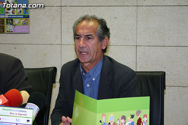 El Ayuntamiento y el Instituto de Seguridad Laboral inician una campaña para fijar hbitos de prevencin - 3