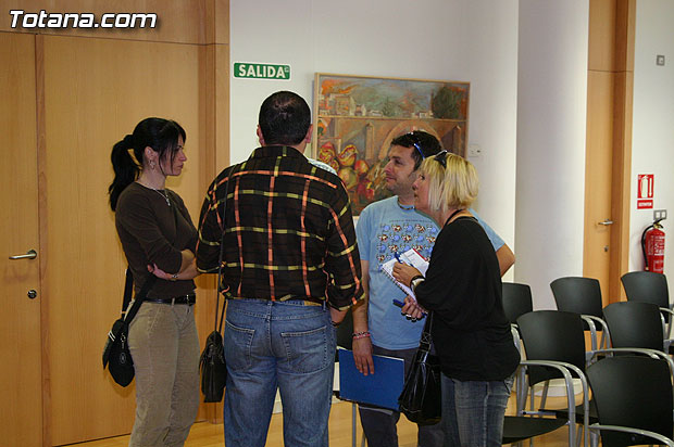 El Ayuntamiento y el Instituto de Seguridad Laboral inician una campaña para fijar hbitos de prevencin - 6