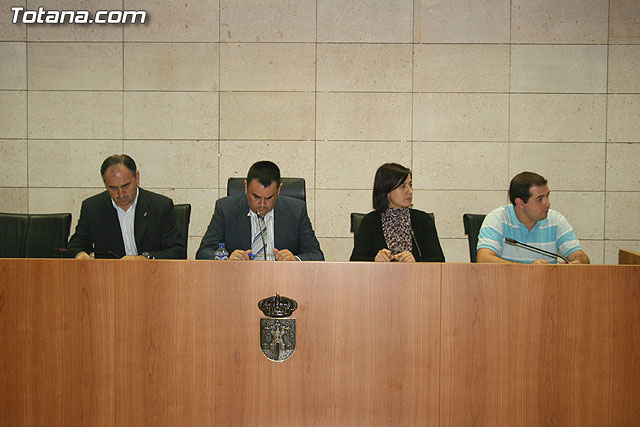 El alcalde insta a las organizaciones empresariales y profesinales para que participen en la elaboracin de los presupuestos municipales para el año 2009 - 3
