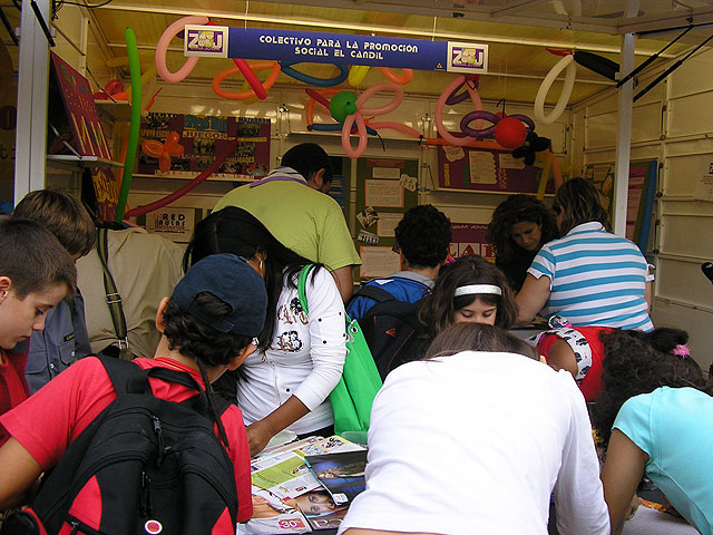 La Concejalía de Juventud y cerca de una decena de asociaciones juveniles de la localidad participan en la IX Feria Regional de Participación Juvenil “Zona Joven 2008, Foto 3