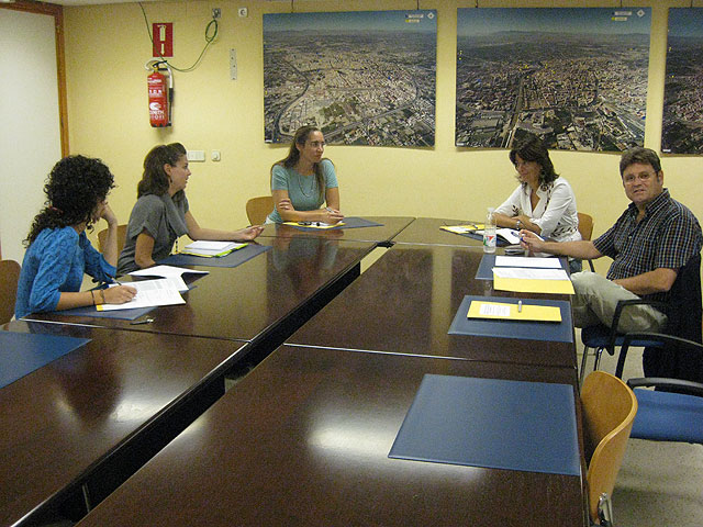 El Ayuntamiento acercará los servicios del Informajoven a personas con discapacidad - 1, Foto 1