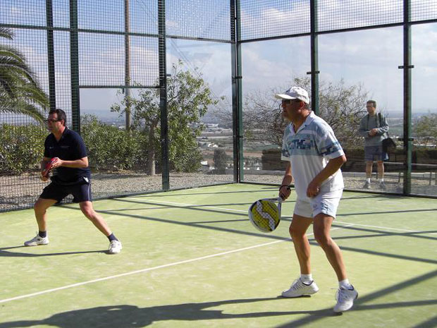 Cuatro parejas se clasifican para el II Abierto de Pádel, Foto 1