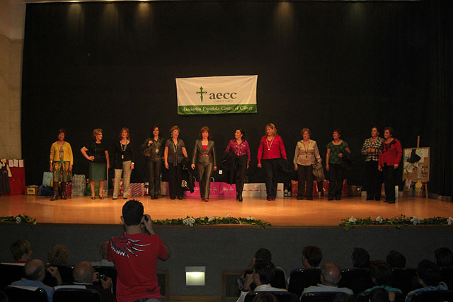 Las Torres de Cotillas se volcó contra el cáncer de mama - 1, Foto 1
