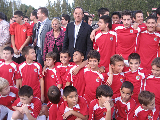 El Alcalde acompaña a los 150 niños de la Asociación Deportiva de Vistalegre en su presentación - 2, Foto 2