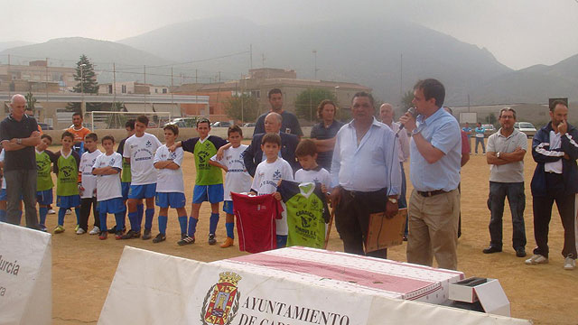 Emotivo homenaje a Sergio Navarro en la barriada Santiago - 1, Foto 1